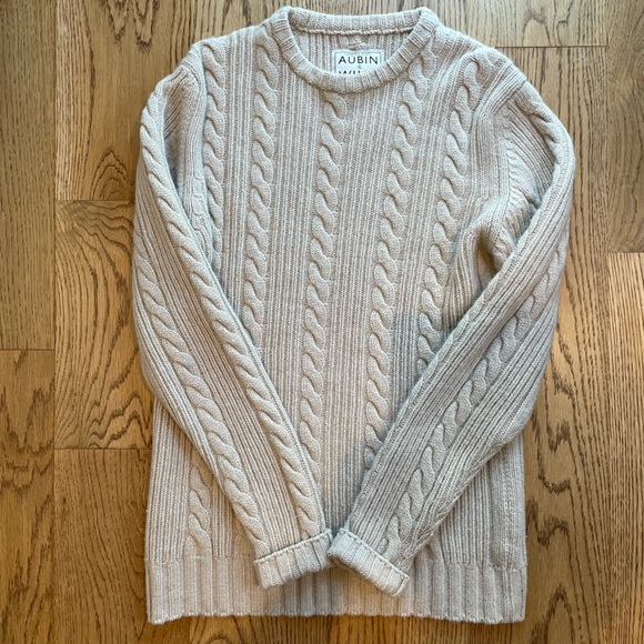 Heavy duty 100% wool sweater made in Scotland. Never worn. - Picture 1 of 2